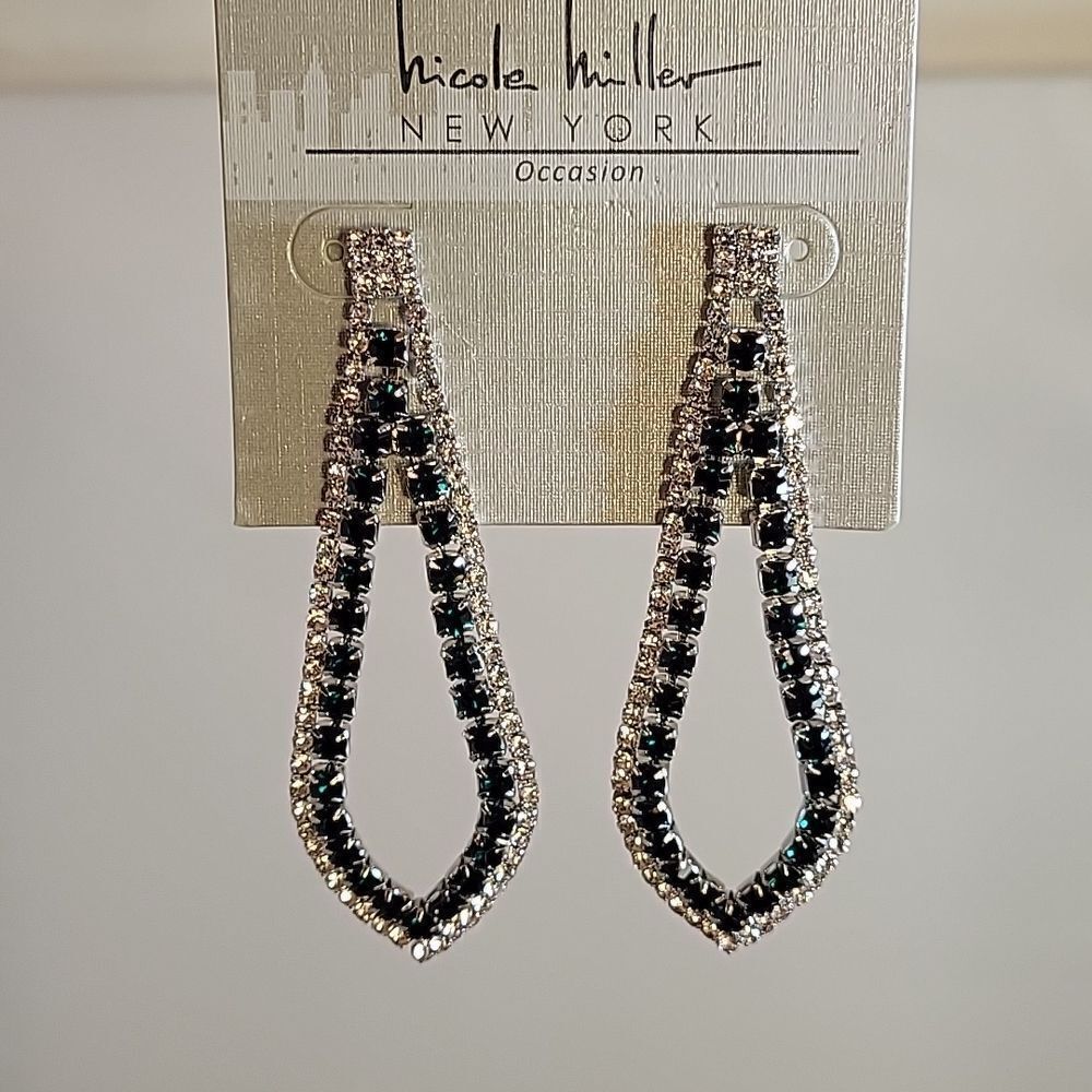 BRAND NEW NICOLE MILLER GREEN AND SILVER EMERALD DANGLING WOMEN"S EARRINGS